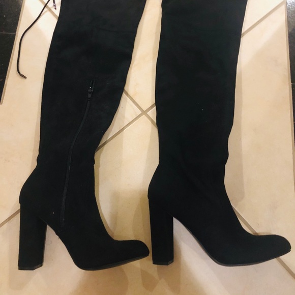 Boots - Picture 2 of 3